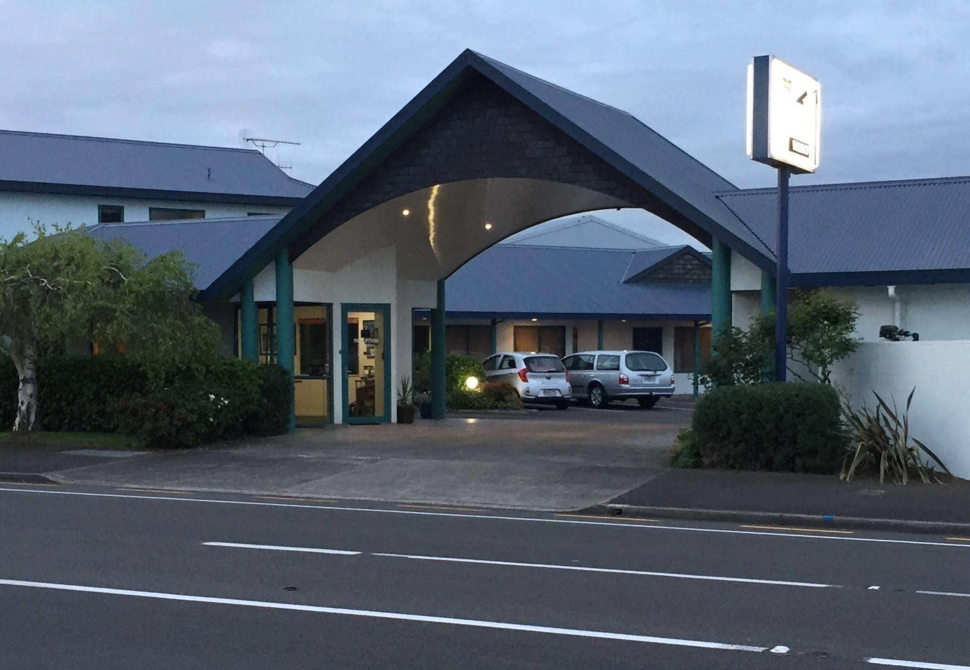 Asure Cooks Gardens Motor Lodge Whanganui Eksteriør billede